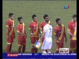 Kesimpulan dari cara menendang bola dalam sepak bola ini terdapat enam cara yang dapat dilakukan, teknik ini berfokus pada kaki yang akan digunakan untuk menendang menuju sasaran atau targetnya. Keputusan Perlawanan Liga Super Malam Tadi 21 April 2016 Youtube