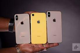 A bigger screen means you'll also end up with a bigger and heavier phone. Apple Iphone Xs Vs Iphone Xs Max Vs Iphone Xr Digital Trends