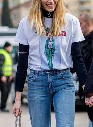 How To Style A Graphic Tee Layering Outfits Turtleneck Layering Turtleneck Outfit Layering