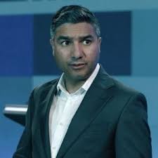 BWW Interview: Composers Velton Ray Bunch and Mark Leggett Talk Netflix's  Dolly Parton's Heartstrings