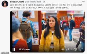 Selena Gomez Fans Slam Saved By The Bell Reboot For Tone Deaf Jokes About Her Kidney Transplant Aktuelle Boulevard Nachrichten Und Fotogalerien Zu Stars Sternchen
