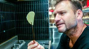 Wout bru worldwide belgium 16. Tv Tips De Terugkeer Van Hetisingewikkeld En Wie Maakt Het Beste Pringles Chips Na Sofie Dumont Of Wout Bru Foto Hln Be