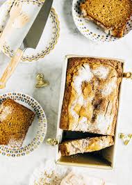 In a large bowl, combine the flour, sugar, salt, baking soda and cinnamon. Hummingbird Bakery Banana Bread Hummingbird High