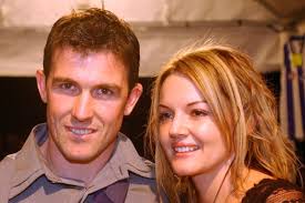 Kelli stevens, the former wife of afl player anthony stevens, has broken the silence over an affair she had more than a decade ago with his best mate and team member, wayne carey. Kelli Stevens Claims Wayne Carey Begged Her To Leave Her Husband