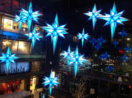 Christmas Lightening At Time Warner Building New York City 3 Jpg 2592 1936 New York Christmas Christmas Light Show Christmas Lights