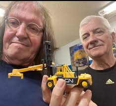 Container crane model for grand falls area