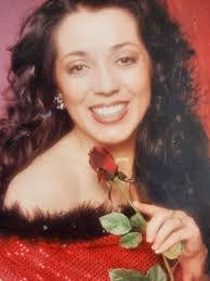 Mona Thomas's Instagram, Twitter & Facebook