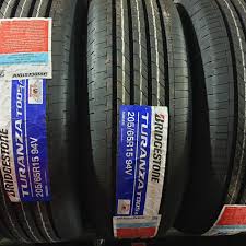 Ban mobil innova alphard vellfire 235/50 r18 bridgestone t005a turanzarp1.250.000: Jual Ban Innova Bridgestone Terbaru Lazada Co Id