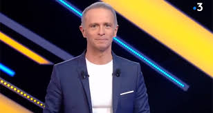 Questions pour un champion ! Questions Pour Un Champion Audiences Tv Nagui Damidot Plaza Ou Se Teleportent Les Fans A La Fin Du Jeu De Samuel Etienne Toutelatele