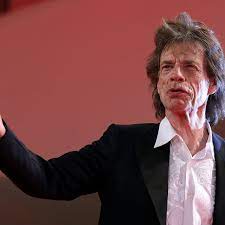 Le leader des rolling stones a expliqué pourquoi il ne compte pas écrire son. Mick Jagger Narrates Film To Mark Royal Albert Hall Anniversary Mick Jagger The Guardian