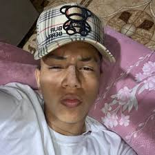 TE APARECIÓ DOS ACTUALIZACIONES JUNTAS? IOS 17.7 ESTA DESTINADA A QUE EL  USUARIO SE MANTEGA EN IOS 17 PERO CON PARCHES DE SEGURIDAD IOS 18: NUEVO  SISTEMA OPERATIVO CON GRANDES CAMBIOS SI