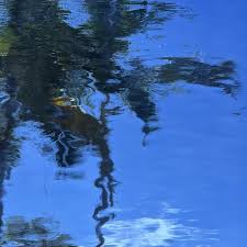 Image result for tbn:0tcIbC32SVa_GM::i5.photobucket.com/albums/y166/jeniferpease/rAnDoMM piiCS/glass-of-water.jpg