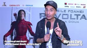 The hunger games) este o serie de trei de romane de aventură, scrisă de autoarea americană suzanne collins. Jocurile Foamei Revolta Partea A 2a Youtube