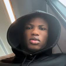 Pele ❌ Maradona ❌ Johan Cruyff ❌ Cristiano Ronaldo stunned fans as he named  the only player he believes is in the GOAT debate with himself and Lionel  Messi... 😳🐐