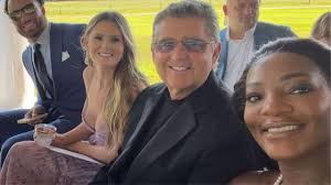 Twilight character behavior and fan reactions