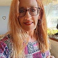 Karla Dobson's Instagram, Twitter & Facebook