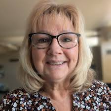 Hello everyone, I wanted to introduce myself! My name is Alex Mier and I'll  be moving to your beautiful area in just about two weeks, for the following  5 months! I'll be