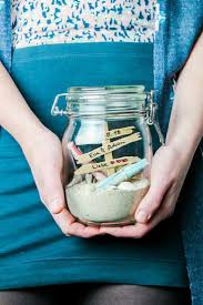 Susses Diy Geschenk Zur Hochzeit Geschenkidee Im Glas Kreative Hochzeitsgeschen Kreative Hochzeitsgeschenke Hochzeitsgeschenk Basteln Diy Geschenke Hochzeit