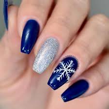 50 Cute Snowflake Nail Art Designs For Winter Unghii Albastre Idei Unghii Unghii Roșii