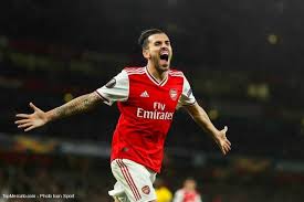 Je suis comme je suis je suis faite comme ca quand j'ai envie de rire oui je ris aux eclats. Mercato Real Madrid Un Echange Avec Ocampos Ceballos Repond