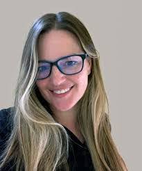 Amber Godfrey's Instagram, Twitter & Facebook