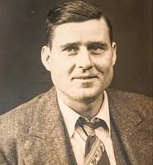 Carrie Grissom's Instagram, Twitter & Facebook