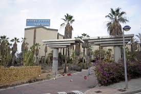 Maybe you would like to learn more about one of these? Asi Sera El Derrumbe Selectivo Del Hotel Sidi Alicanteplaza