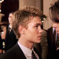 Ariana Gilmore's Instagram, Twitter & Facebook