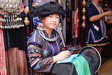 Mar 01, 2015 · for thousands of years, the hmong lived in southwestern china. Miao People Wikipedia