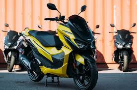 Top speed yamaha nmax 2020 vs yamaha old nmax.! Don T Expect New Motorbikes To Sell Yamaha Nmax And Honda Pcx Competitors Newsy Today