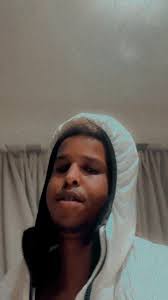 Sharma Boy🇸🇴✊🩸 (@realsharmaboy)’s videos with original sound