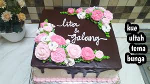 Belanja online bunga ulang tahun uang terbaik, terlengkap & harga termurah di lazada indonesia | bisa cod gratis ongkir voucher diskon. Trik Sederhana Kue Ultah Bunga Mawar Cara Menghias Kue Ultah Bunga Mawar Kue Ultah Bunga Cara Mudah Di 2021 Rabab Minangkabau