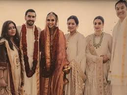 Deepika Padukone Talks About Her Equation With Ranveer Singh S Parents Hindi Movie News Times Of India See more of deepika padukone on facebook. deepika padukone talks about her