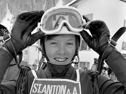 Annemarie moser pröll est une skieuse alpine autrichienne, née le 27 mars 1953 à kleinarl. Das Jahrzehnt Der Annemarie Moser Sn At