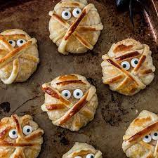 After the success of last year's the birds themed party we couldn't wait to start brewing up spooky ideas for this year. Halloween Dinner Recipes Popsugar Food