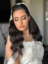 لوك من اللوكات الواضحه و الجامده ❤️ تالت لوك معانا ❤️ خطوبه و حنة و فرح 😍  Makeup by TiNa GaMil Hairstyle Mina Agaybe