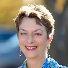 Naomi DeLairre, Realtor