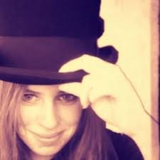 Mindy Hood's Instagram, Twitter & Facebook