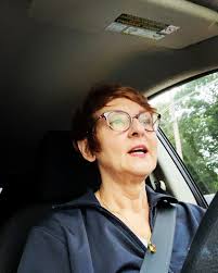 OK so as you get older when you forget the lyrics you make up with  confidence in the ad Libs 👵🏼 🎶