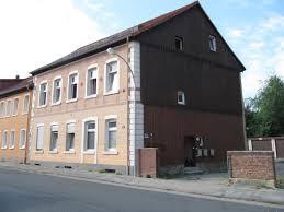 Bei wohnungsboerse.net finden sie ein großes angebot an attraktiven wohnungen in königslutter am elm jeder preisklasse! 3 Zimmer Wohnung Zu Vermieten Bahnhofstrasse 11 38154 Konigslutter Konigslutter Am Elm Mapio Net