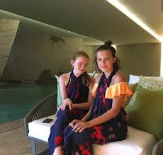 Very open conversation of gaten matarazzo, millie brown & caleb bobby mclaughlin. Millie Bobby Brown And Sadie Sink Wallpaper Novocom Top