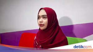 Penampilan ria ricis bikin pangling, dagunya makin lancip. Ria Ricis Admits That She Was Not Invited To The Atta Aurel Marriage Netral News