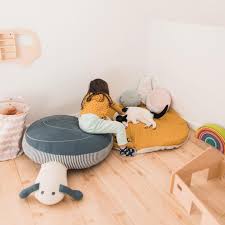 Eigentlich Wollte Ich Nur Den Baldachin Auf Die Andere Seite Hangen Jetzt Muss Ich Morgen Erstmal Das Kinderzimmer Spacht In 2020 Kinder Zimmer Kinderzimmer Baldachin