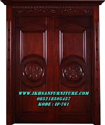 Produk furniture untuk pintu rumah utama ini juga dapat anda pesan dengan ukuran berbeda, guna untuk menyesuaikan ukuran yang tepat untuk di terapkan pada space yang sudah ada. Kusen Pintu Rumah Kayu Jati Model Ukir Mewah Ikhsan Furniture Jepara Ikhsan Furniture Jepara