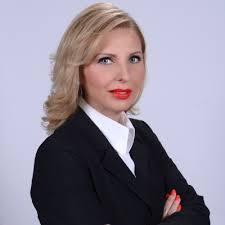 Your Outfit Affects How People Trust and Pay You