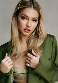 Jordan Hadley's Instagram, Twitter & Facebook