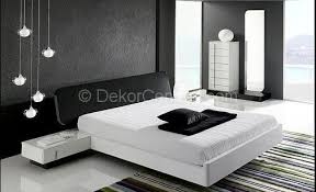 Siyah Beyaz Yatak Odasi Dekorasyon Fikirleri Modern Minimalist Bedroom Minimalist Bedroom Design White Bedroom Design