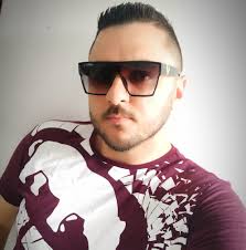 Está sentindo o cheirinho de churrasco? Um supertime de chefs assadores  está chegando à Zona Norte com um evento de dar água na boca: o Festival  Carnivoria! Serão dois finais de semana