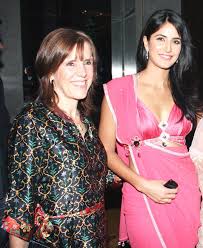 Katrina Kaif Is Actively Involved In Her Mother S Charitable Trust Relief Projects India Rpi Style Bollywood Katrina Kaif Katrina Picture Of Katrina Kaif