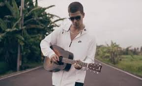 Mgmt@fedukonelove.com +7 963 694 24 69. Feduk Biografiya Tot Kto Privnes Rozovoe Vino V Massy Versusb